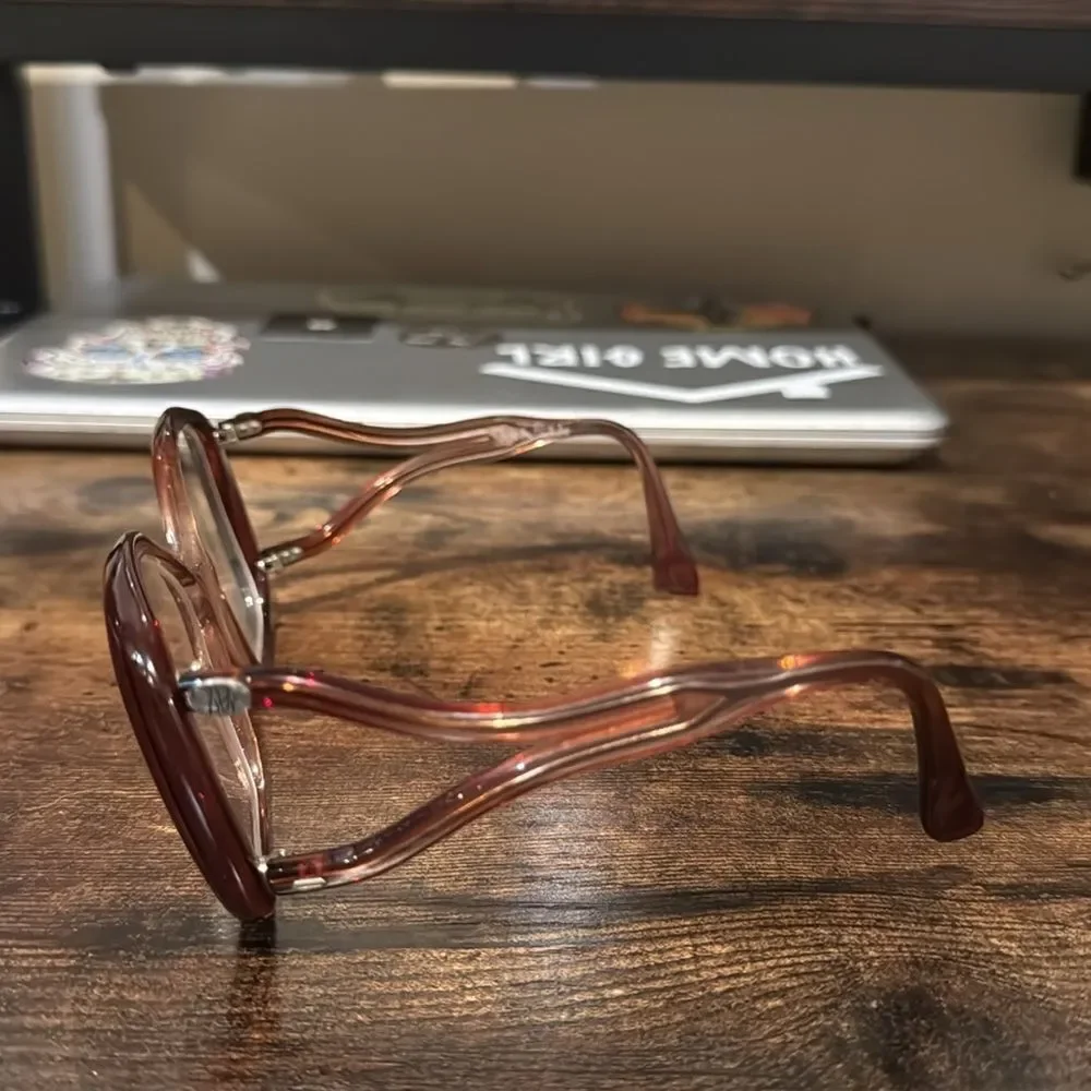 Vintage Diane von Furstenberg butterfly glasses‎